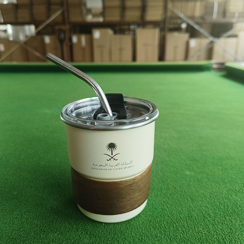 Coffee Tea Name - Национальная эмблема Саудовской Аравии с логотипом,